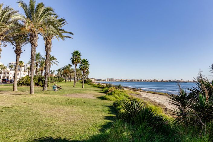 Image No.41-2 Bed Bungalow for sale