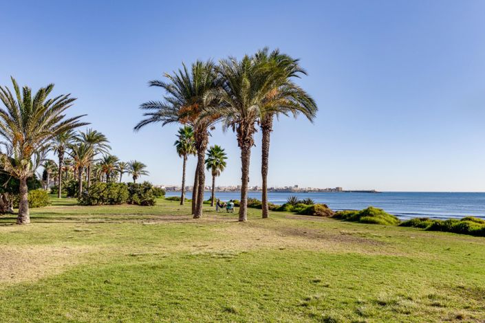 Image No.44-2 Bed Bungalow for sale