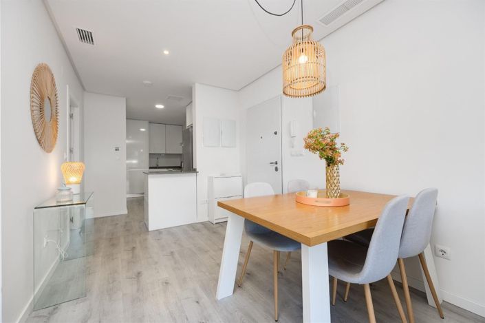 Image No.20-2 Bed Bungalow for sale