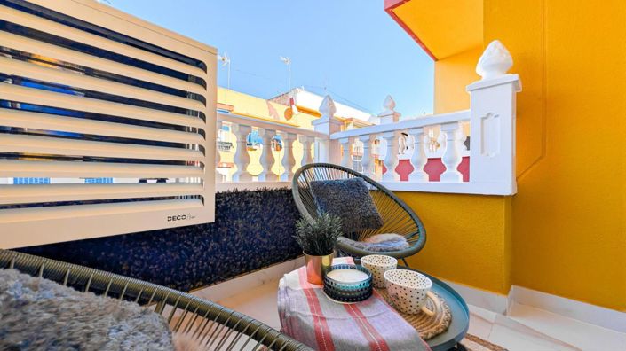 Image No.18-2 Bed Apartment for sale