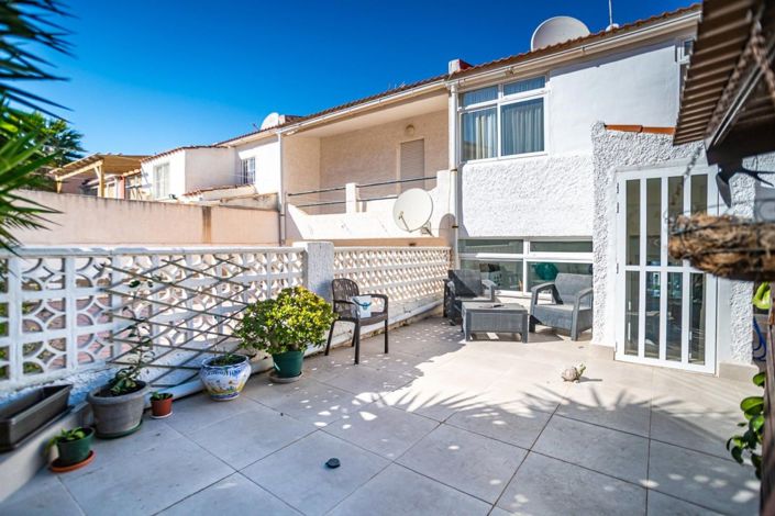 Image No.5-3 Bed House for sale