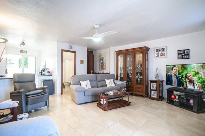 Image No.7-3 Bed House for sale