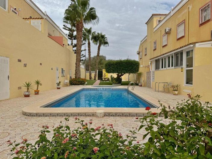 Image No.20-3 Bed Bungalow for sale