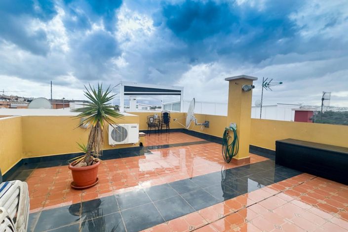 Image No.20-2 Bed Bungalow for sale