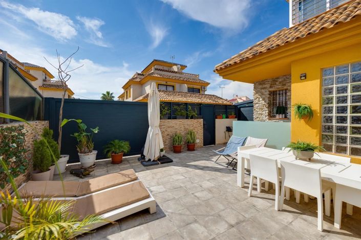 Image No.14-3 Bed Villa for sale