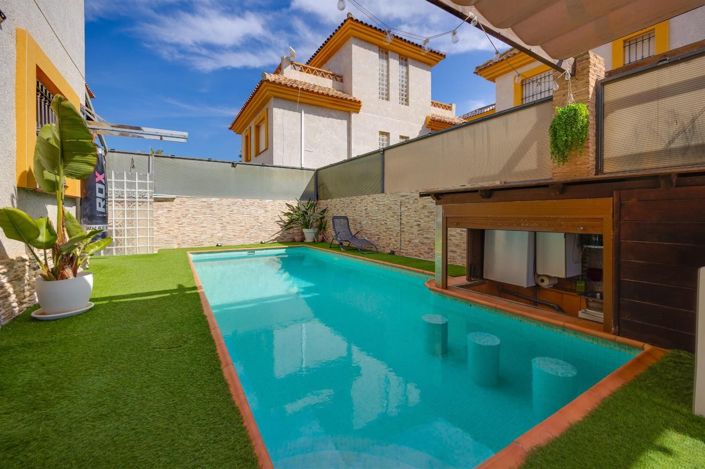 Image No.6-3 Bed Villa for sale
