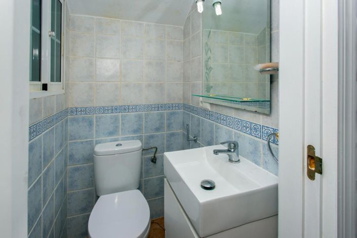 Image No.14-2 Bed House for sale