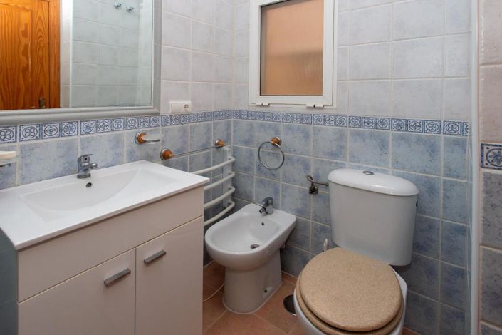 Image No.23-2 Bed House for sale