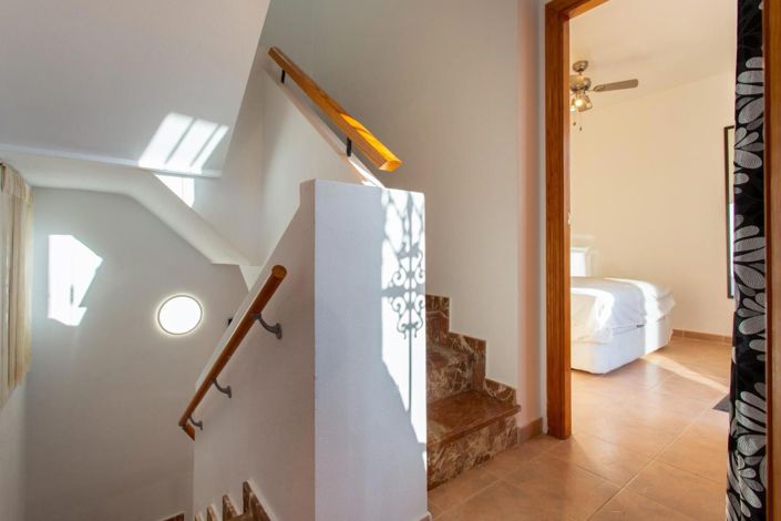 Image No.29-2 Bed House for sale