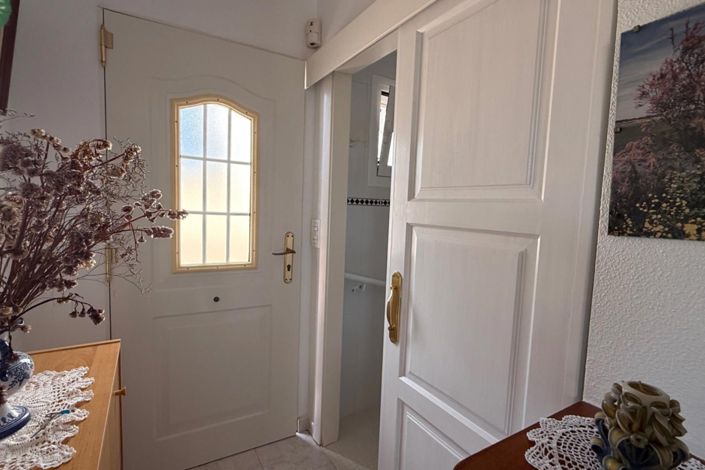 Image No.21-2 Bed House for sale