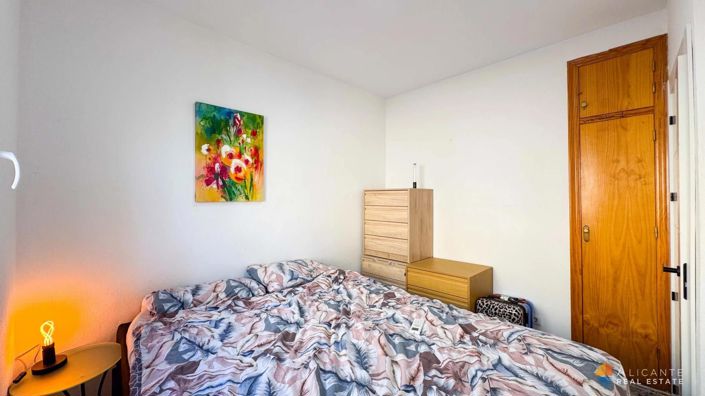 Image No.14-2 Bed House for sale