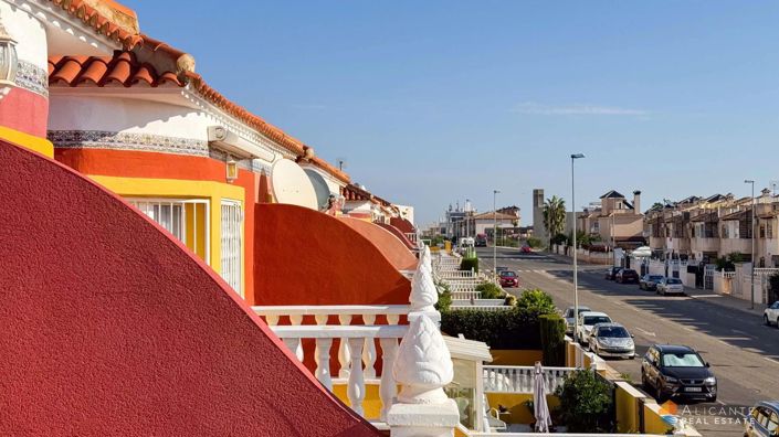 Image No.23-2 Bed House for sale