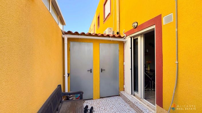 Image No.26-2 Bed House for sale