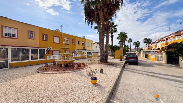 Image No.42-2 Bed House for sale