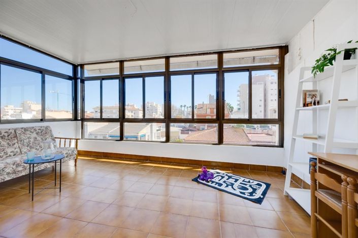 Image No.30-4 Bed House for sale