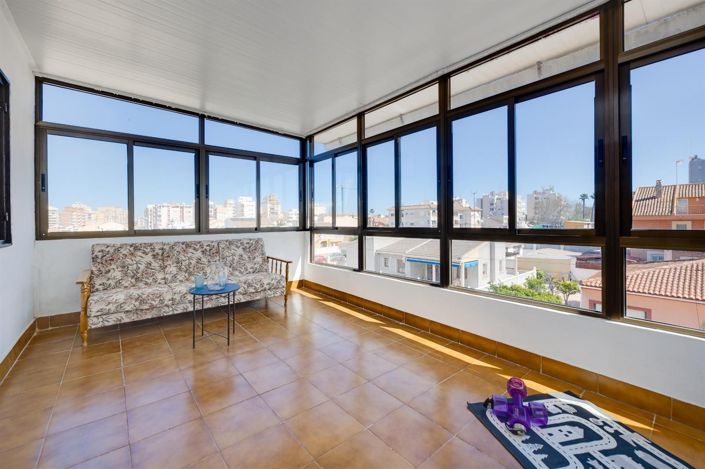 Image No.31-4 Bed House for sale