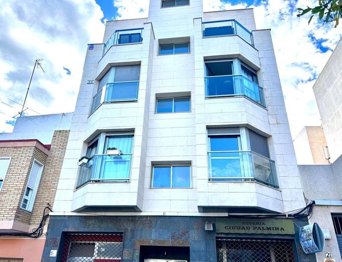 Image No.18-3 Bed Apartment for sale