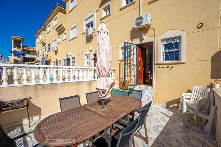 Image No.4-3 Bed House for sale