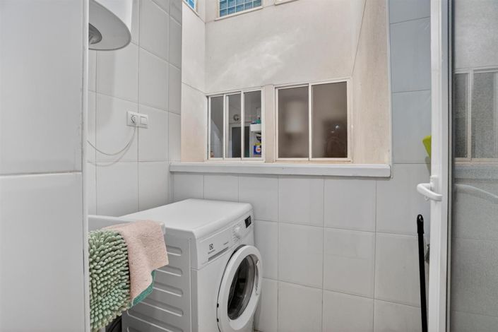 Image No.12-2 Bed Bungalow for sale