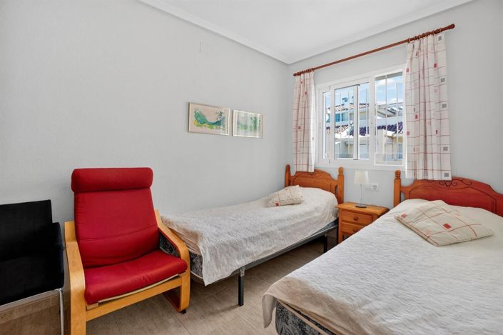 Image No.17-2 Bed Bungalow for sale