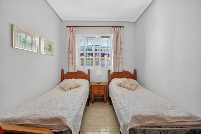 Image No.18-2 Bed Bungalow for sale