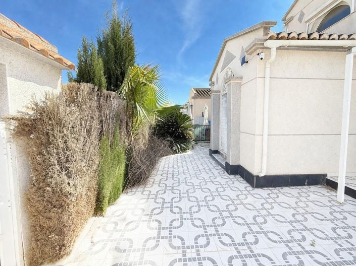 Image No.2-Maison de 3 chambres à vendre à Torrevieja