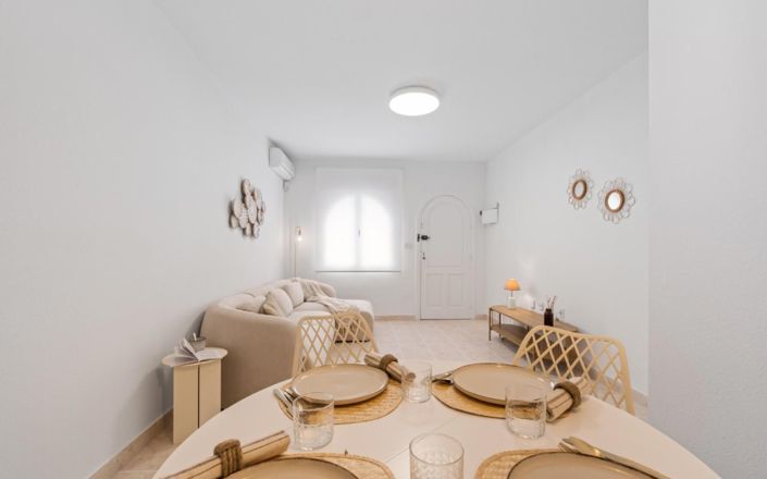 Image No.15-2 Bed House for sale