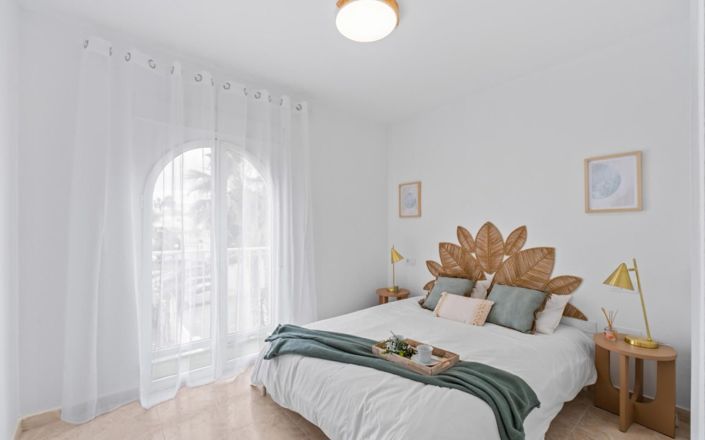 Image No.21-2 Bed House for sale