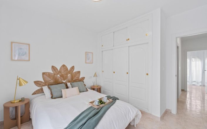 Image No.22-2 Bed House for sale