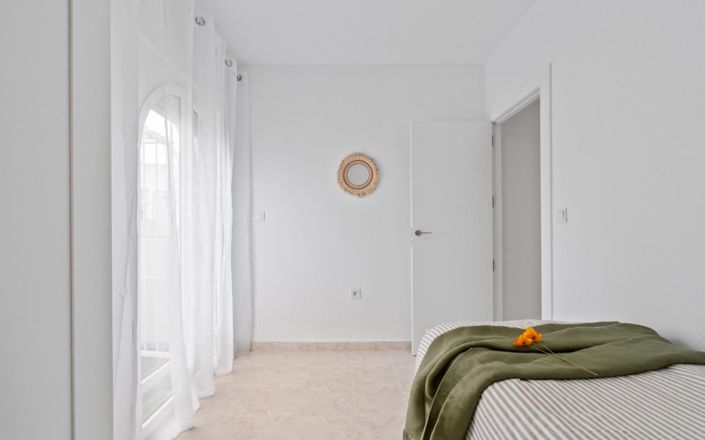 Image No.24-2 Bed House for sale