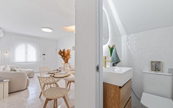 Image No.31-2 Bed House for sale