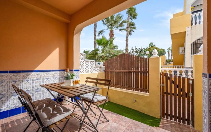 Image No.41-2 Bed House for sale