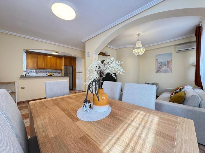 Image No.15-2 Bed House for sale