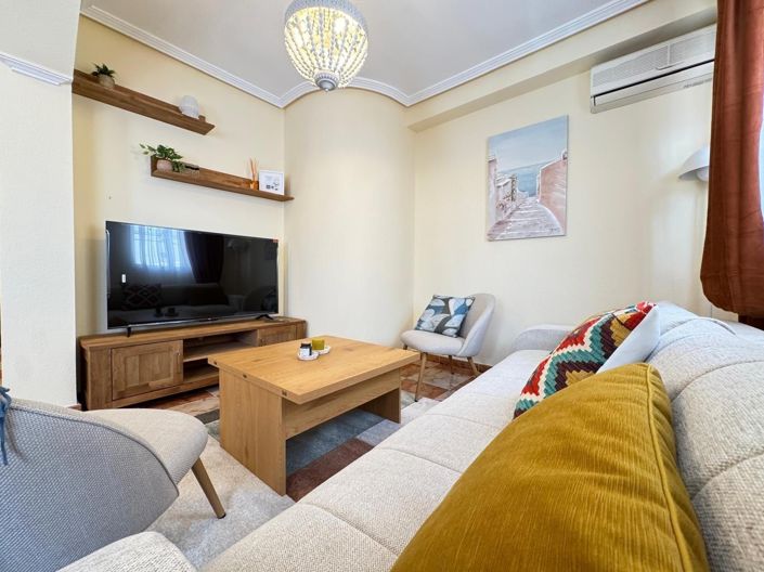 Image No.19-2 Bed House for sale