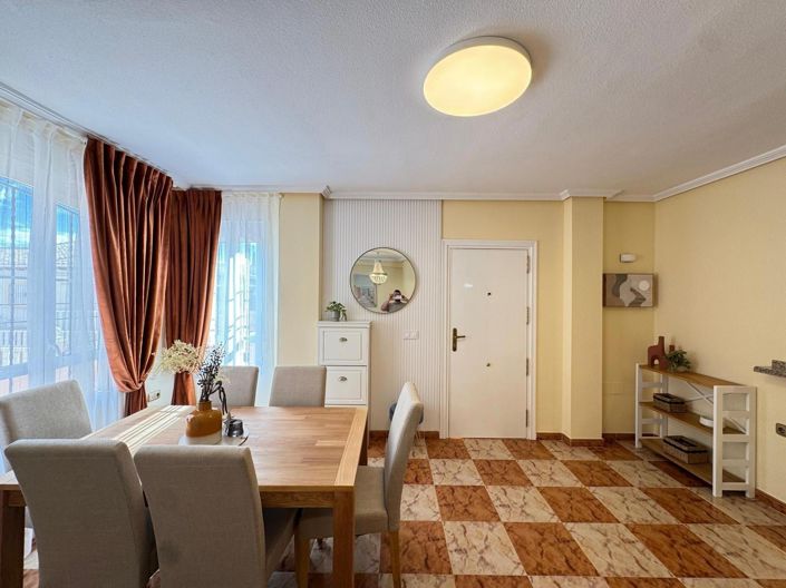 Image No.22-2 Bed House for sale