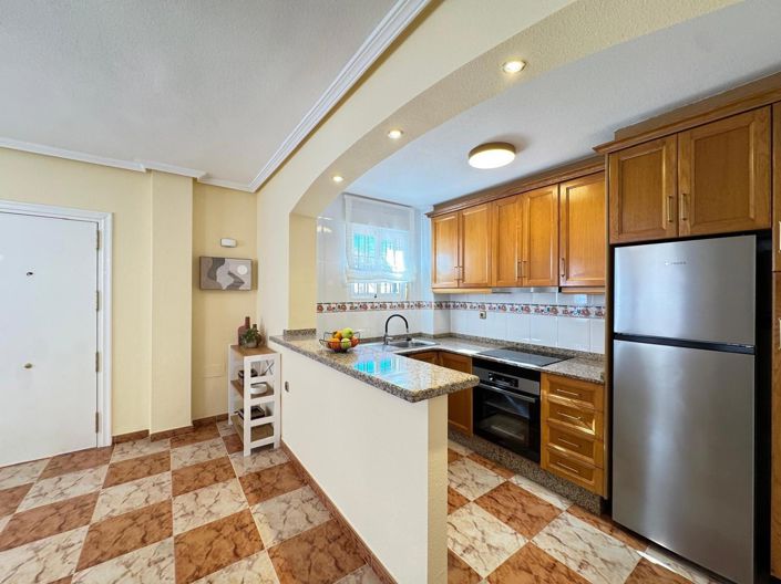 Image No.25-2 Bed House for sale