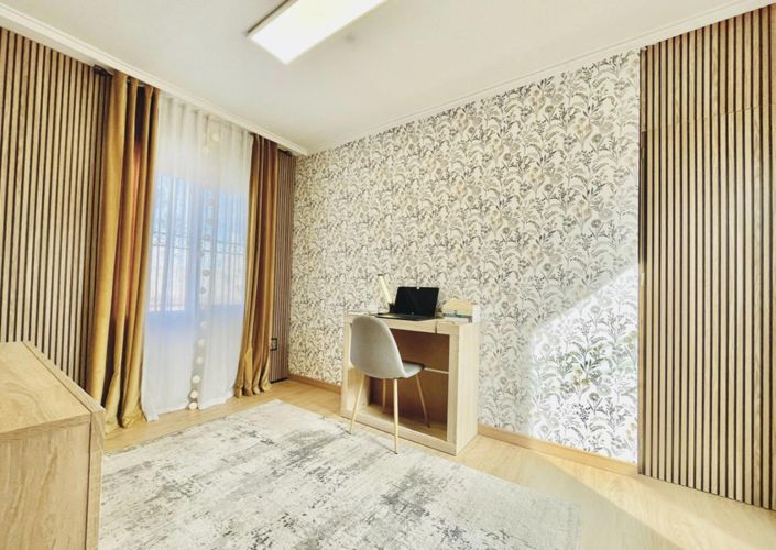 Image No.12-3 Bed House for sale