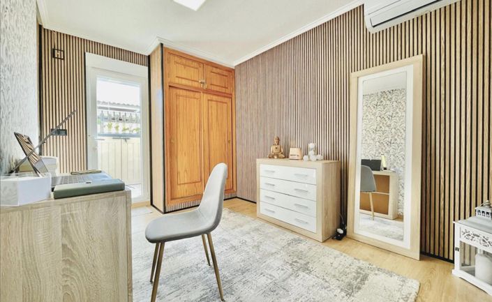 Image No.13-3 Bed House for sale