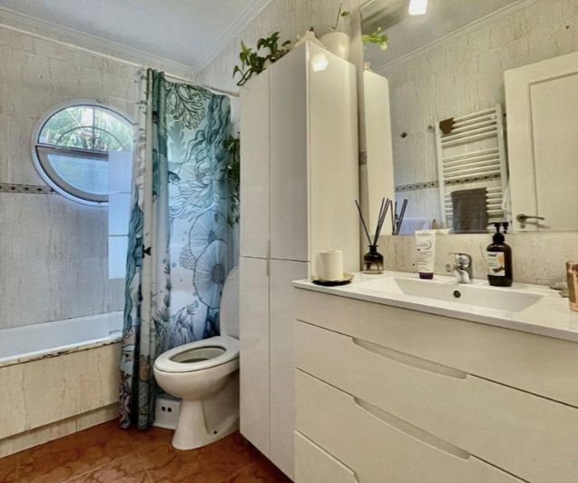 Image No.6-3 Bed House for sale