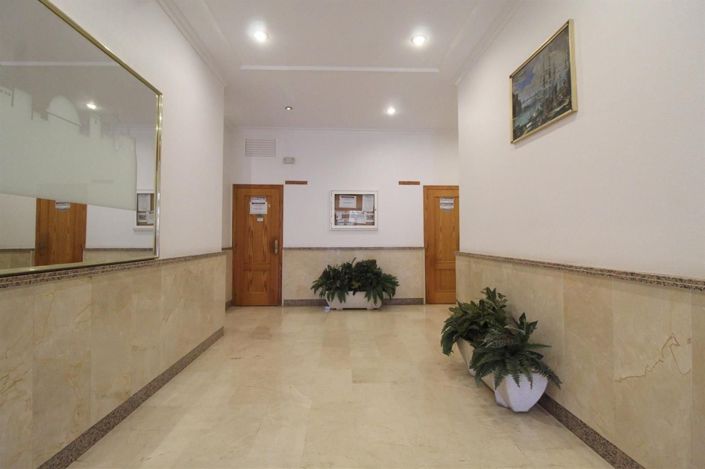 Image No.27-2 Bed Apartment for sale