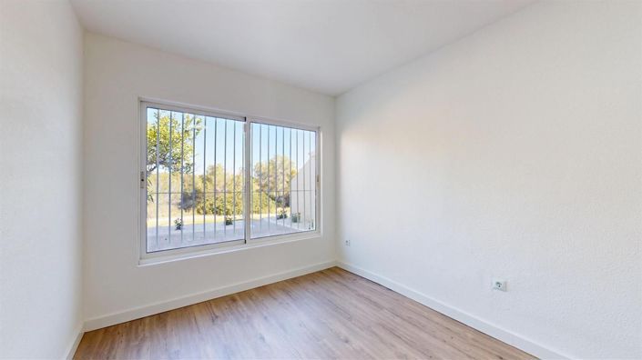 Image No.25-2 Bed Bungalow for sale