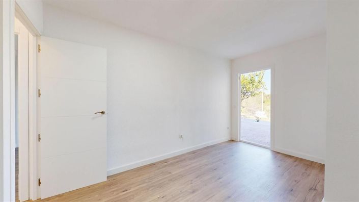 Image No.29-2 Bed Bungalow for sale