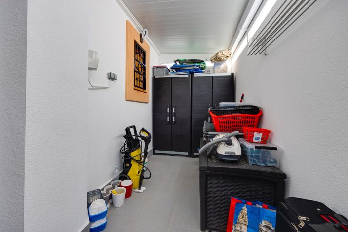 Image No.16-3 Bed House for sale