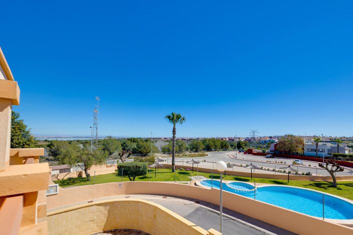 Image No.21-3 Bed House for sale