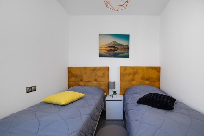 Image No.26-3 Bed House for sale