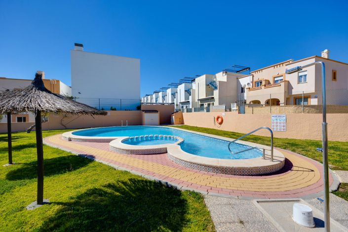 Image No.30-3 Bed House for sale