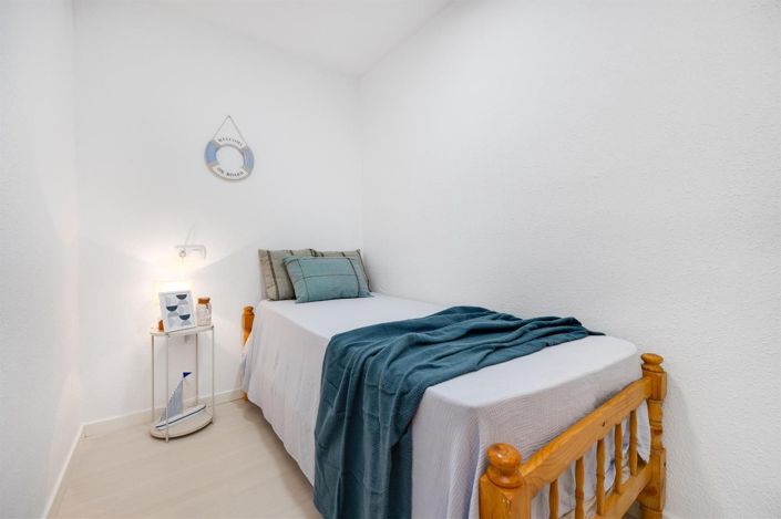 Image No.19-2 Bed Apartment for sale