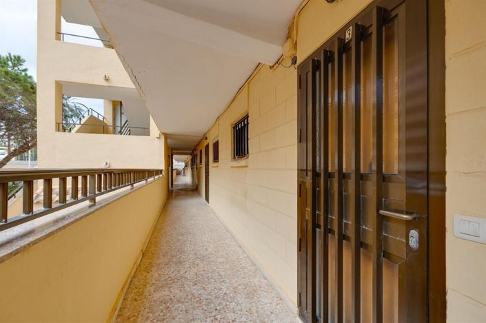 Image No.23-2 Bed Apartment for sale