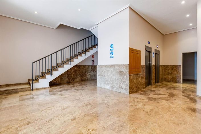 Image No.12-3 Bed Apartment for sale