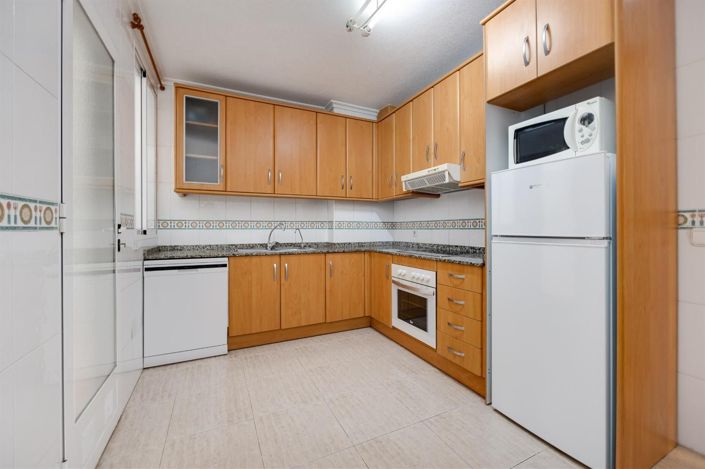 Image No.25-3 Bed Apartment for sale